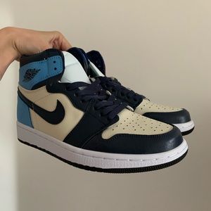 Air Jordan 1 Obsidian